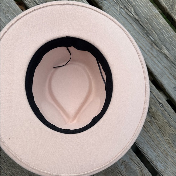 Elegant Cream Women's Fedora Hat - Picture 3 of 3